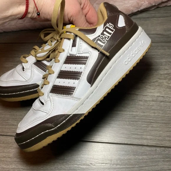VGUC M&M's x adidas Forum '84 Low 'Brown' Colorway - Picture 3 of 11